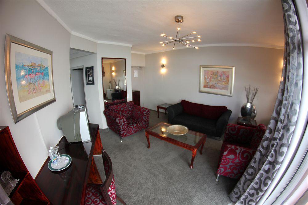 Luederitz Nest Hotel מראה חיצוני תמונה
