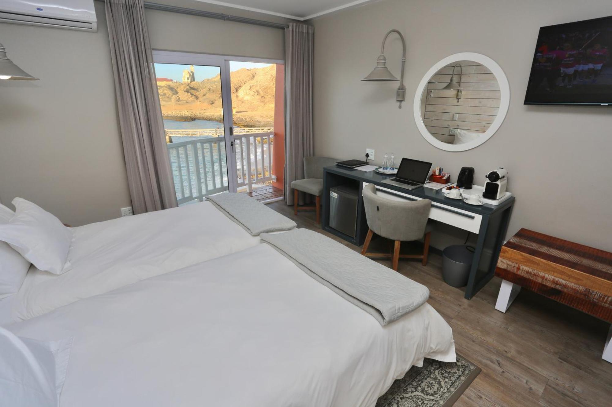 Luederitz Nest Hotel מראה חיצוני תמונה