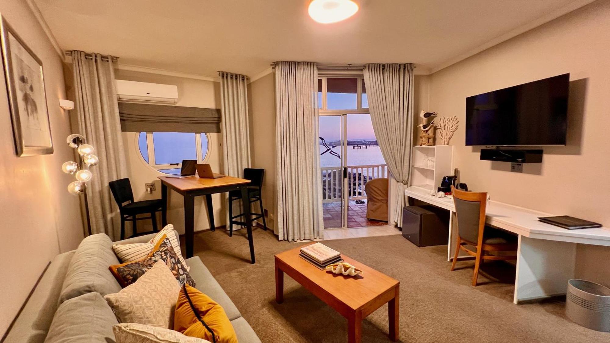 Luederitz Nest Hotel מראה חיצוני תמונה