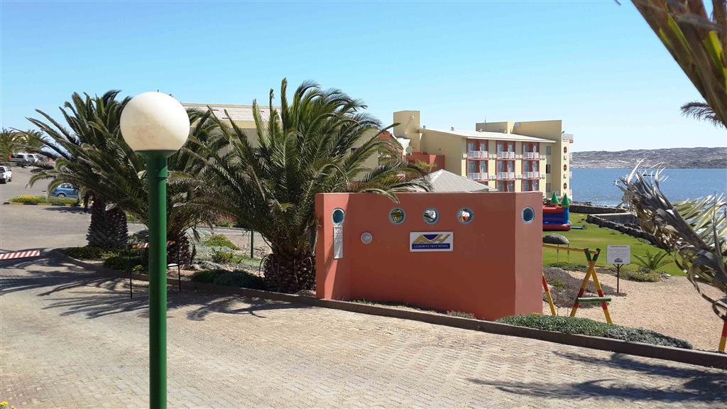 Luederitz Nest Hotel מראה חיצוני תמונה